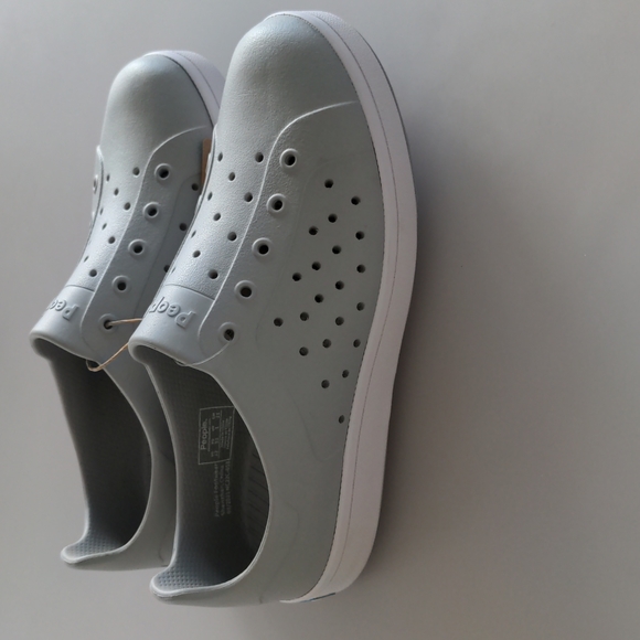 People kids shoes,NWT - Picture 2 of 5